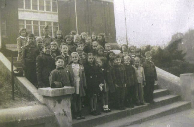 Mrs Miller's 2nd Grade - 1946